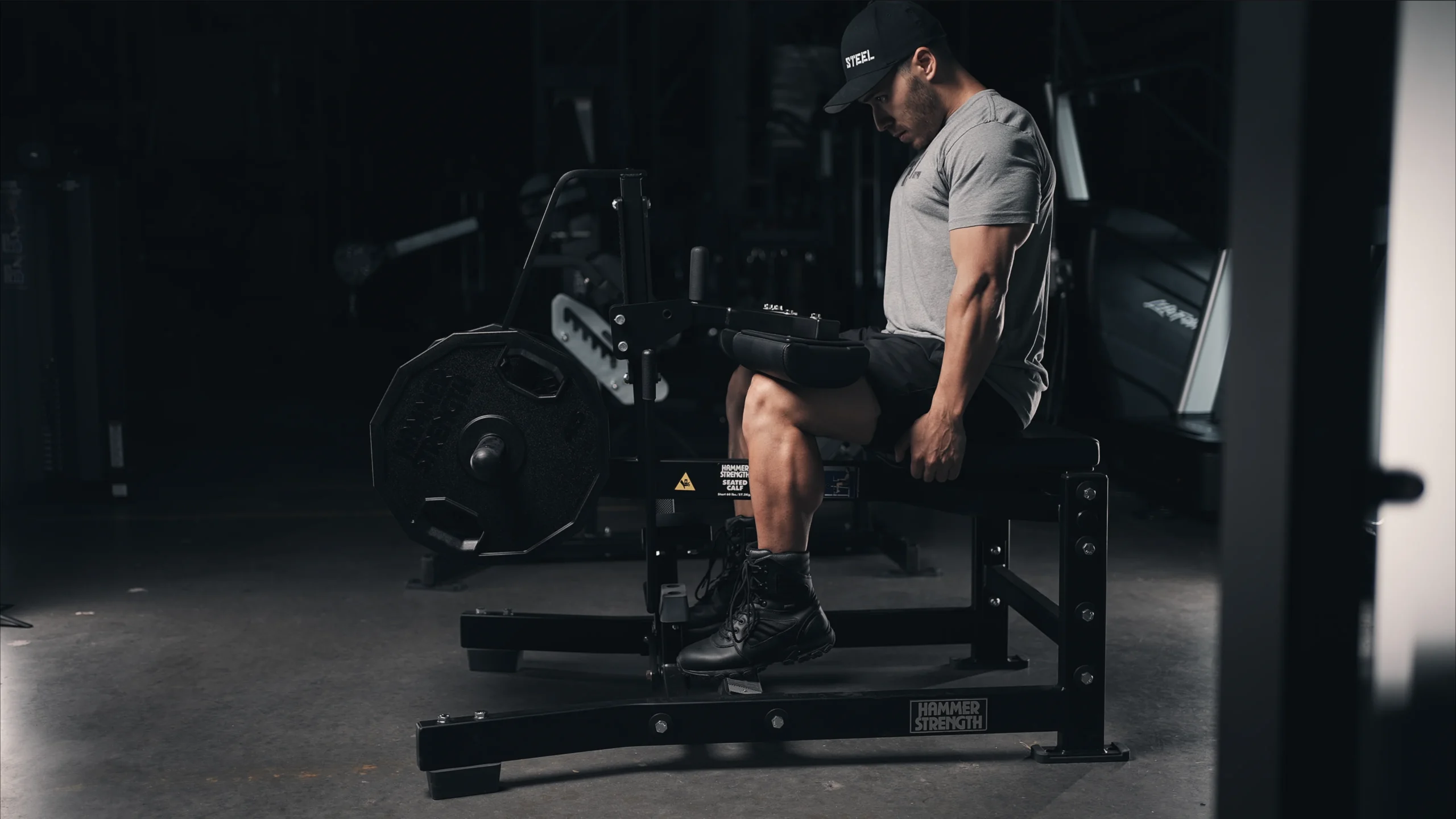 mand laver seated leg raises